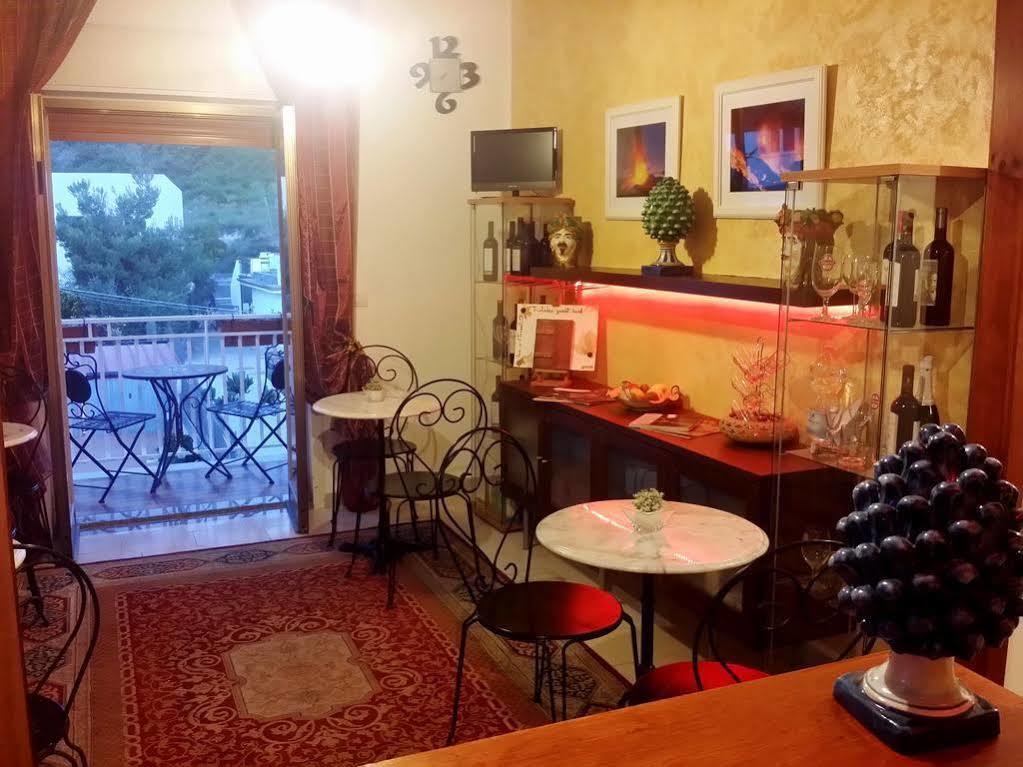 B&B Triskeles Giardini Naxos Εξωτερικό φωτογραφία