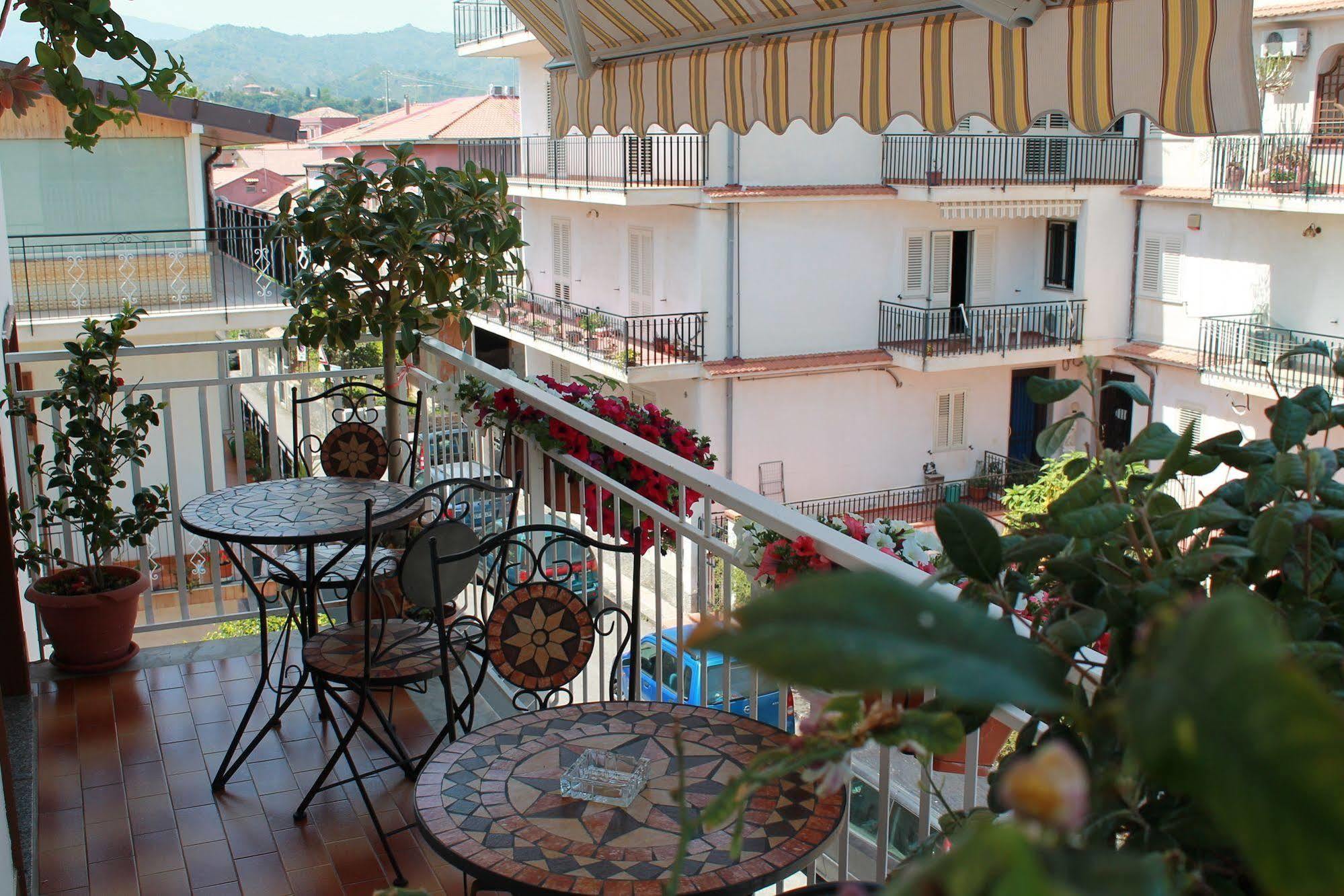 B&B Triskeles Giardini Naxos Εξωτερικό φωτογραφία