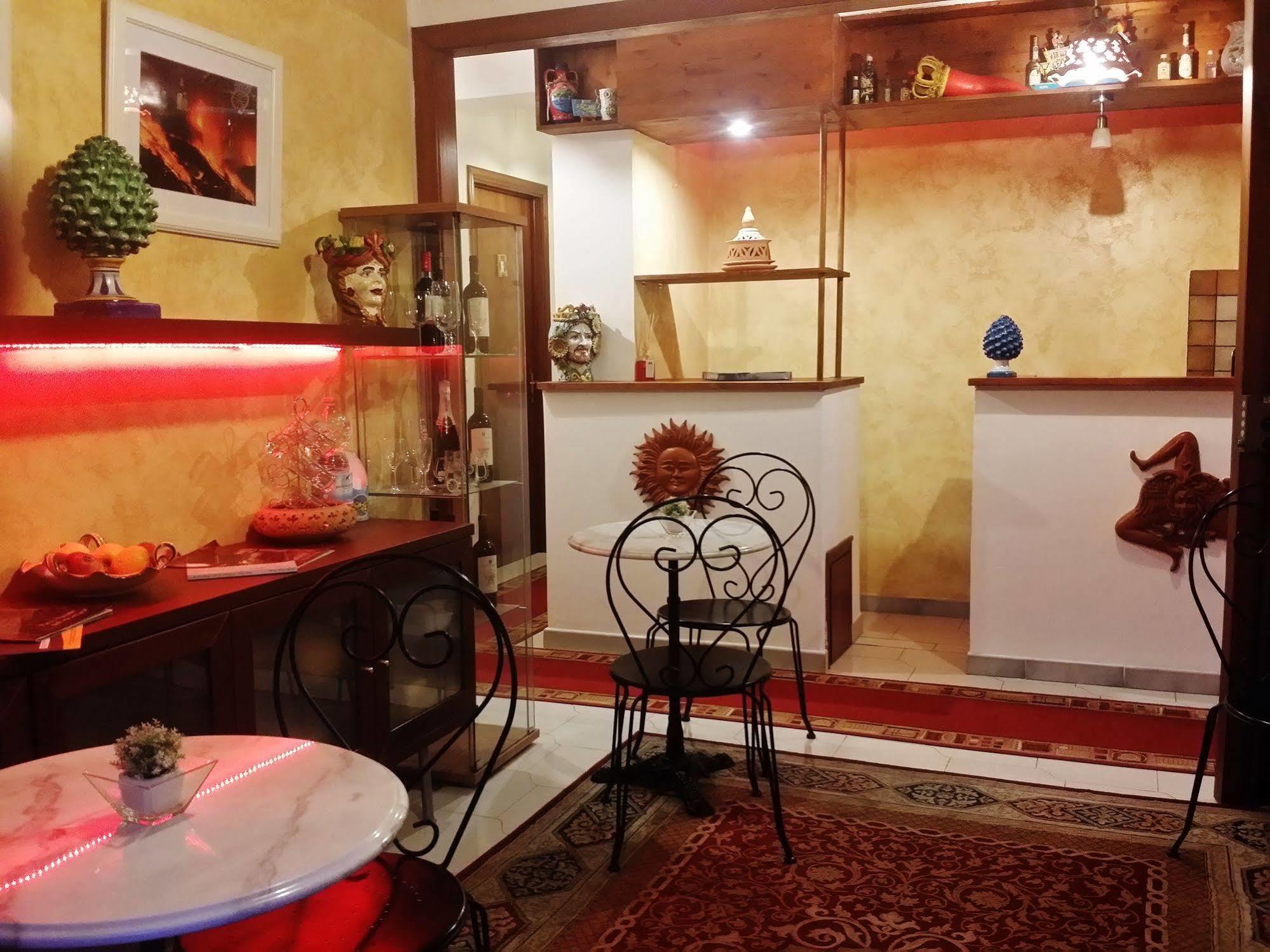 B&B Triskeles Giardini Naxos Εξωτερικό φωτογραφία